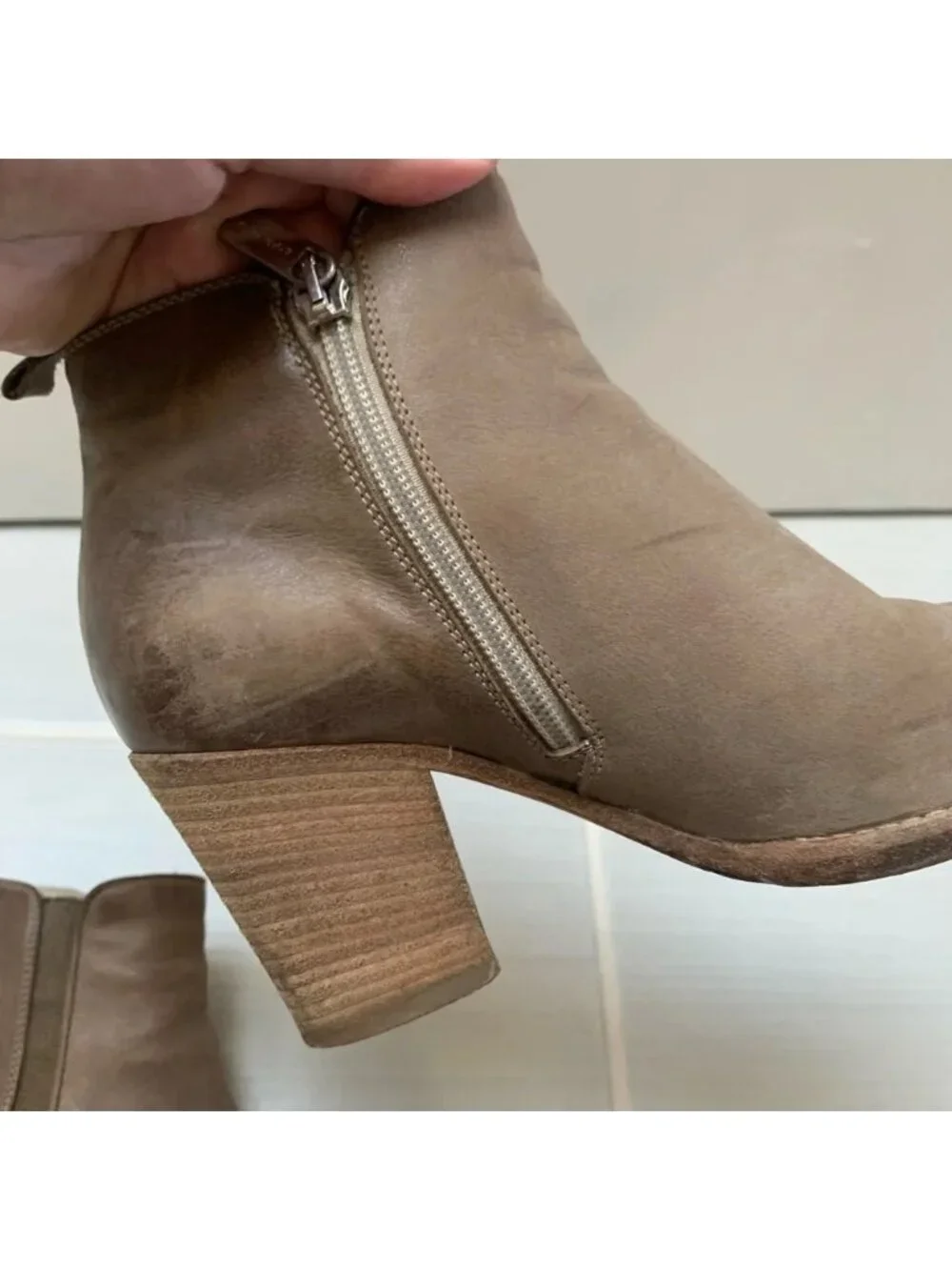 Aquatalia Leather  Tan Heeled Ankle Booties 6.5